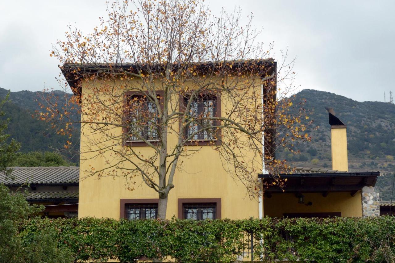 Wood And Stone Villa อิโออันนินา ภายนอก รูปภาพ
