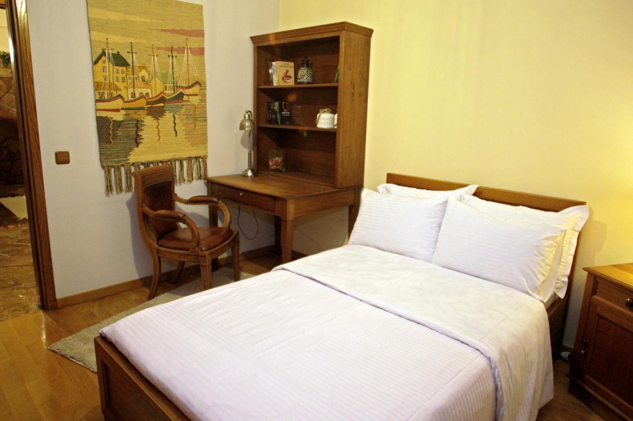 Wood And Stone Villa อิโออันนินา ภายนอก รูปภาพ