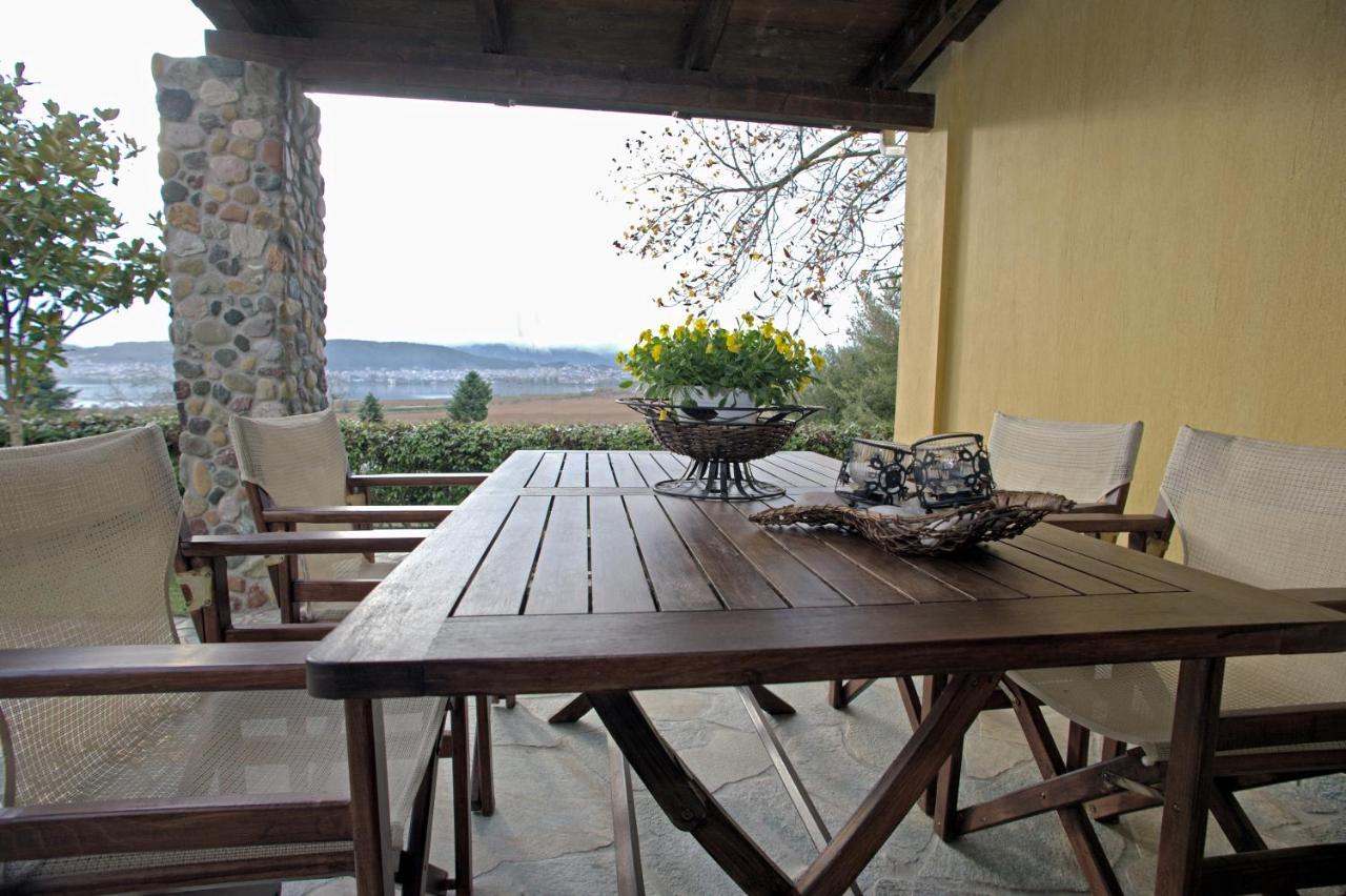 Wood And Stone Villa อิโออันนินา ภายนอก รูปภาพ