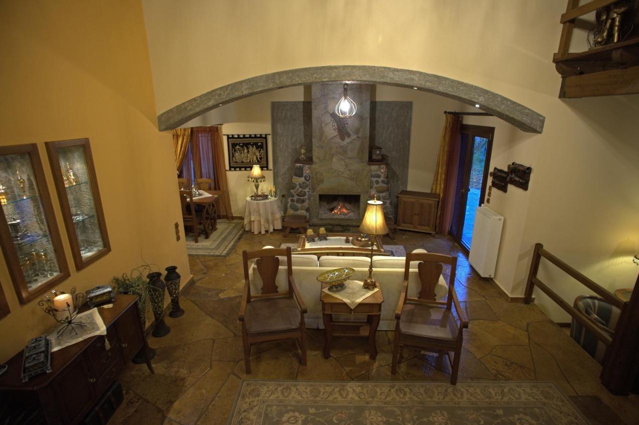 Wood And Stone Villa อิโออันนินา ภายนอก รูปภาพ